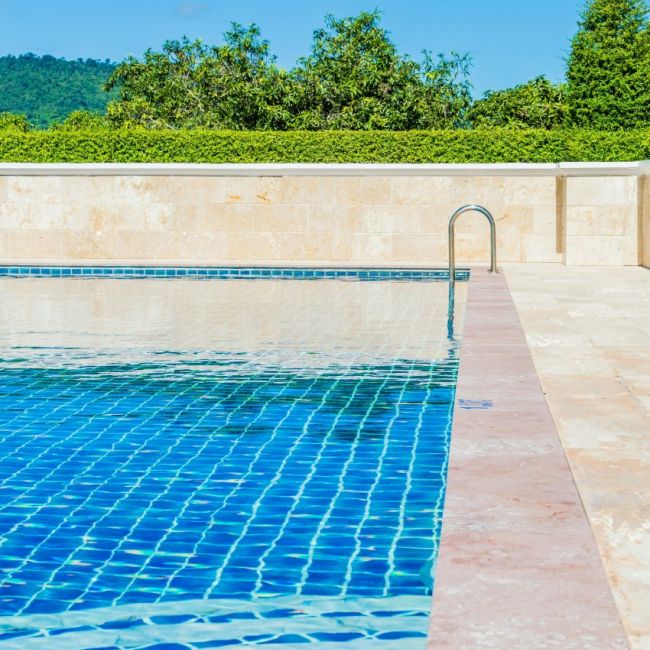 Construcción de piscinas en Oropesa